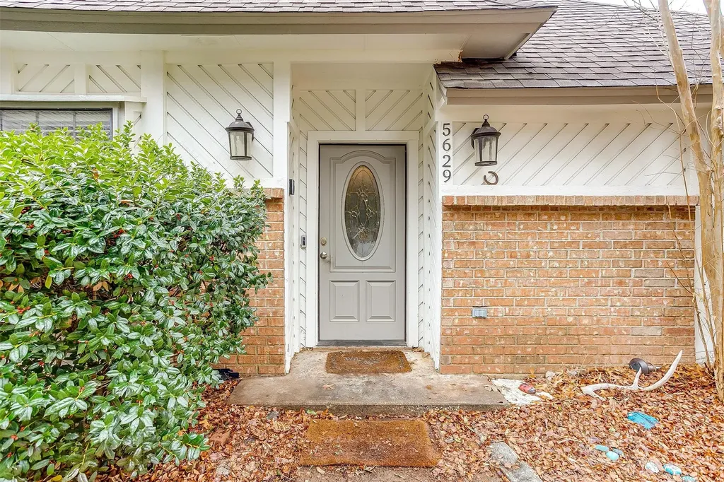 5629 Guadalajara Drive North Richland Hills TX 76180