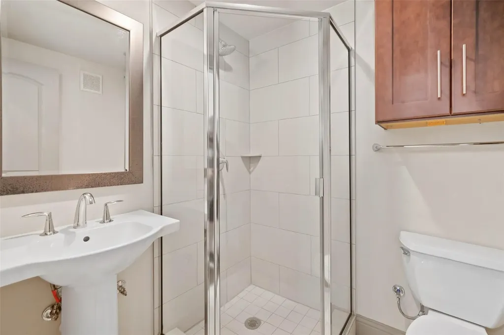 3126 Ross Avenue Dallas TX 75204