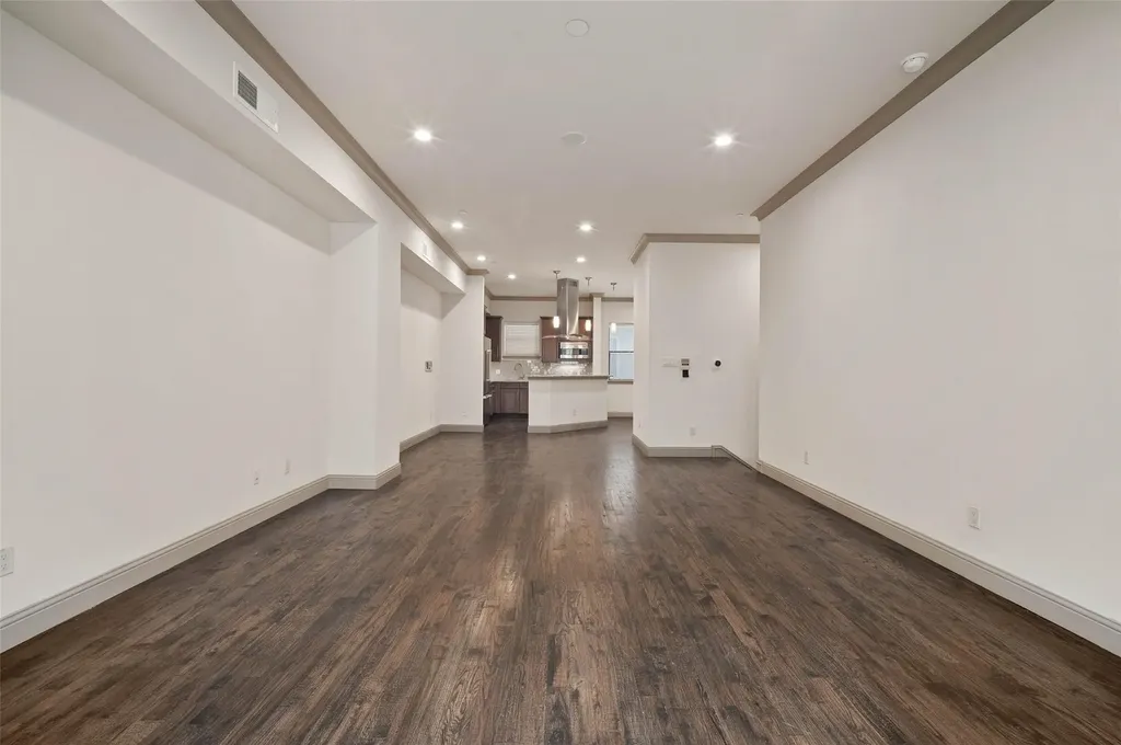 3126 Ross Avenue Dallas TX 75204