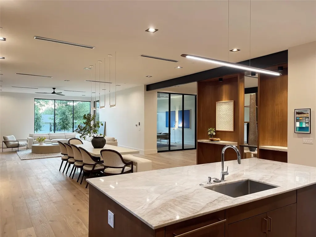 10236 Crestover Drive Dallas TX 75229