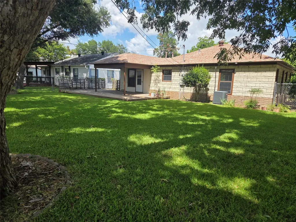 1309 Shady Lane Garland TX 75042