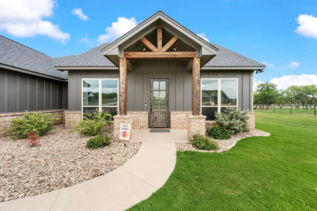 212 Jimmy Lane Millsap TX 76066