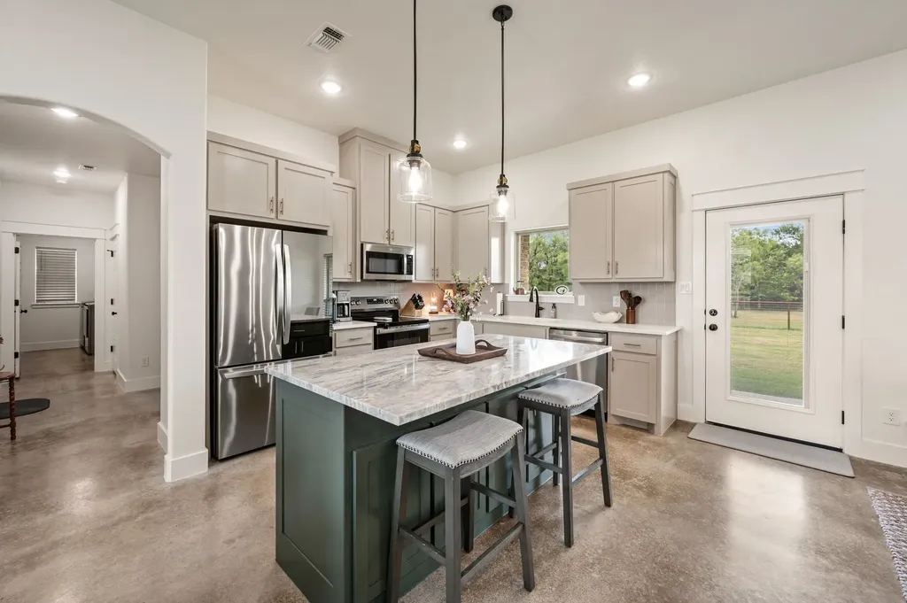 212 Jimmy Lane Millsap TX 76066