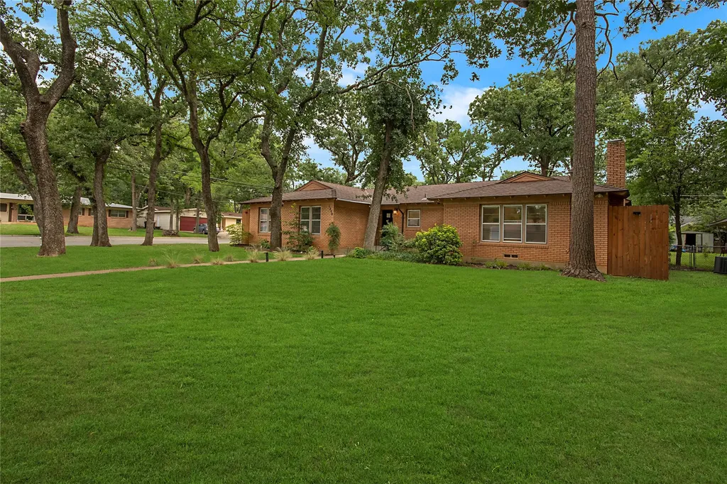 1200 Barker Street Arlington TX 76012