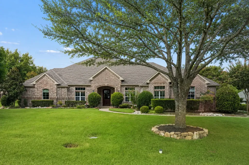 79 Seis Lagos Trail Lucas TX 75098