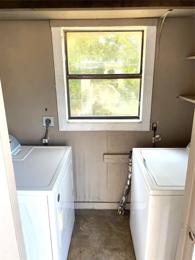 501 S Perry Street Denison TX 75020