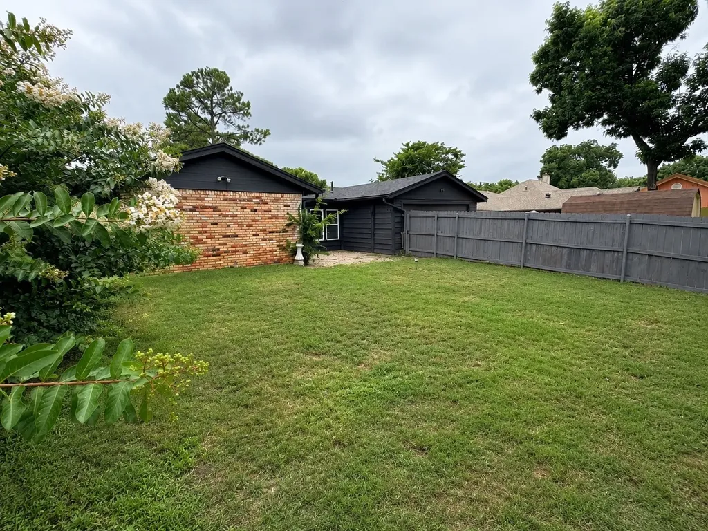321 Chisholm Trail Sherman TX 75092