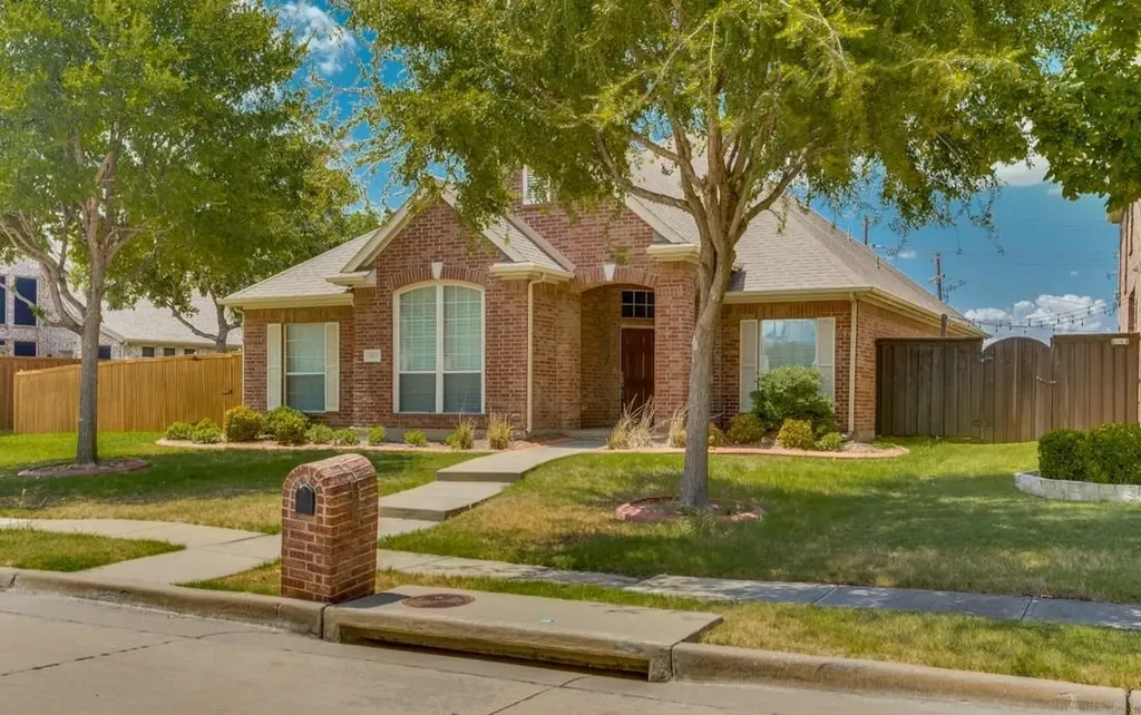 4513 Rock Creek Lane Frisco TX 75034