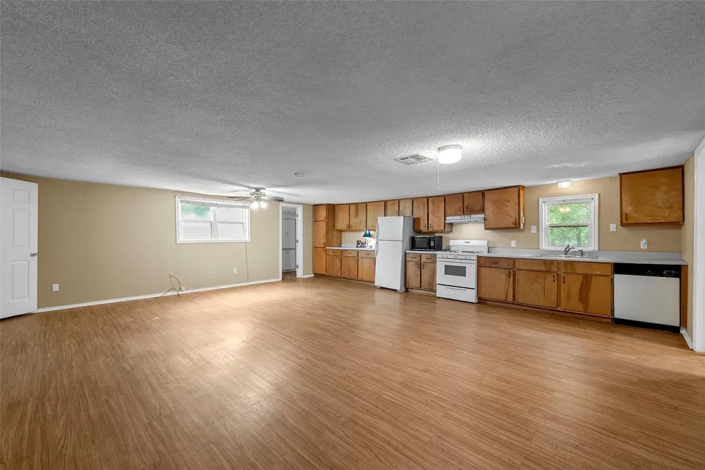 4704 Williams Road Bellmead TX 76705