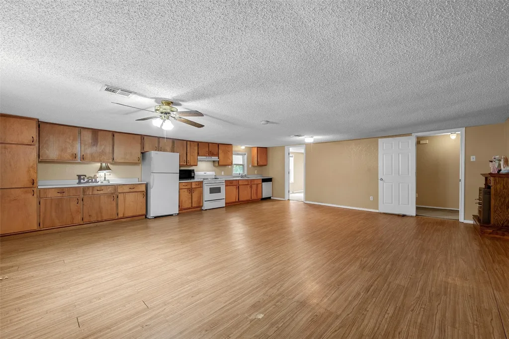 4704 Williams Road Bellmead TX 76705