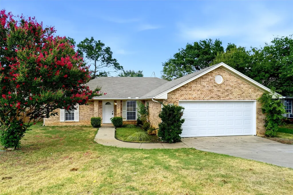 612 N Avenue C Springtown TX 76082
