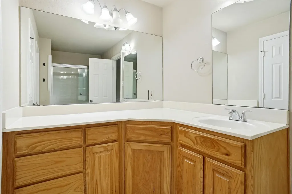 612 N Avenue C Springtown TX 76082