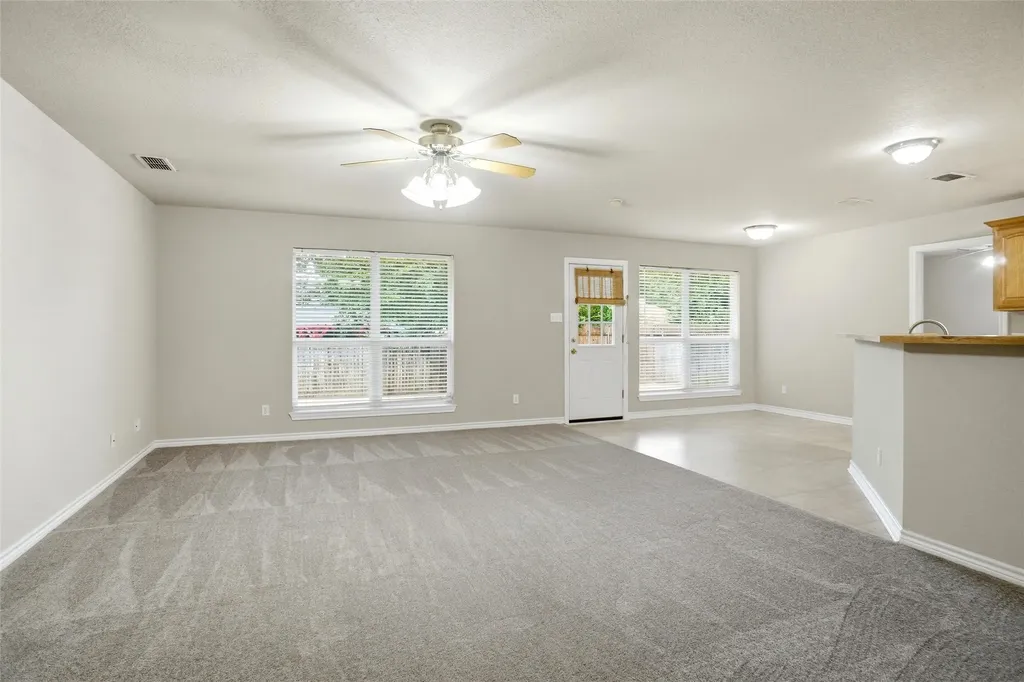 612 N Avenue C Springtown TX 76082