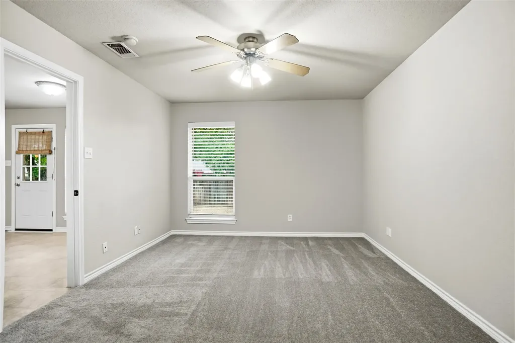 612 N Avenue C Springtown TX 76082