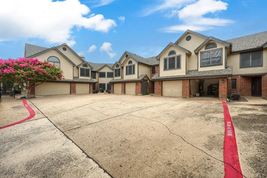 406 Santa Fe Trail Irving TX 75063