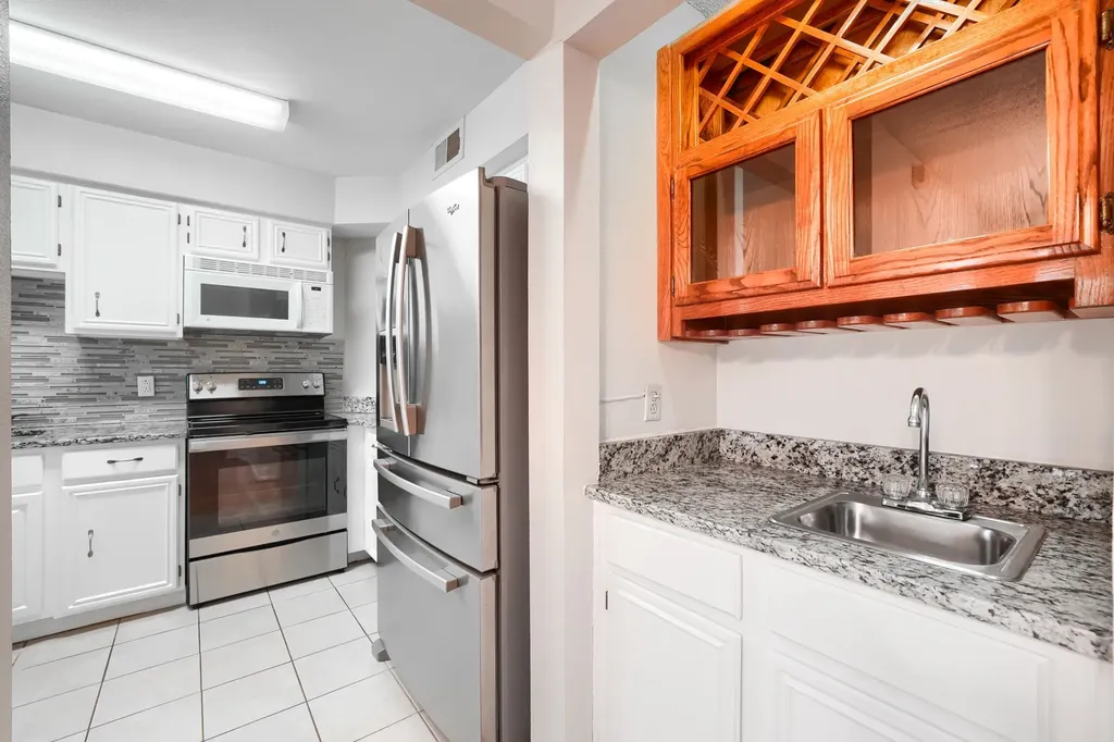 406 Santa Fe Trail Irving TX 75063