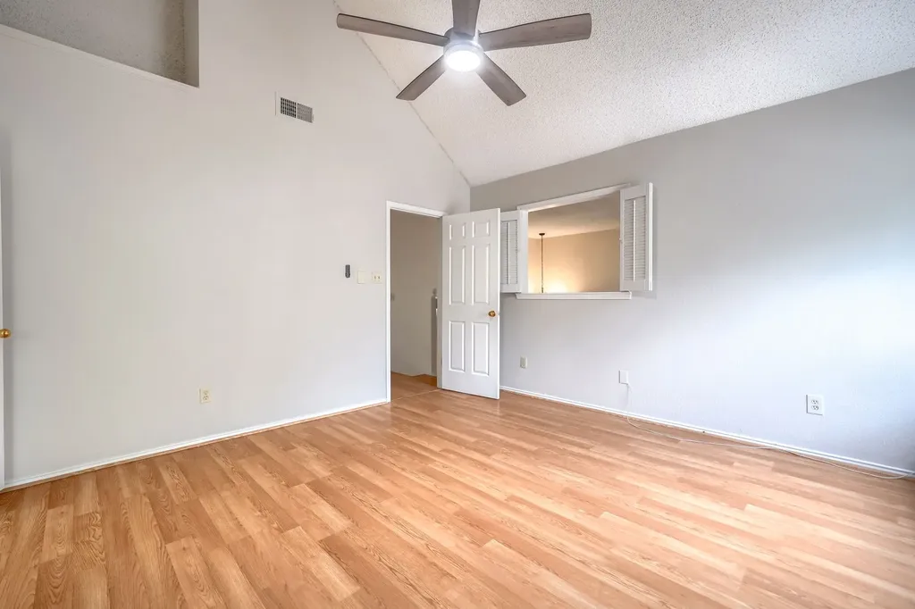 406 Santa Fe Trail Irving TX 75063
