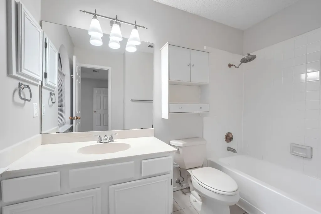 406 Santa Fe Trail Irving TX 75063