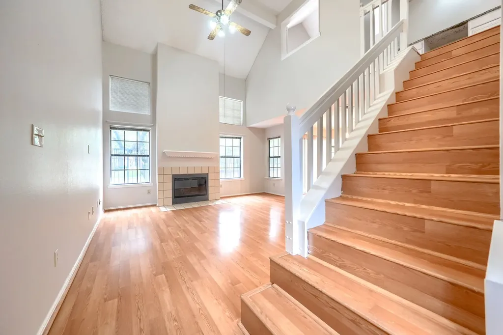 406 Santa Fe Trail Irving TX 75063