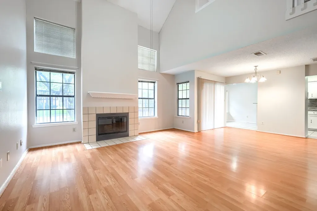406 Santa Fe Trail Irving TX 75063