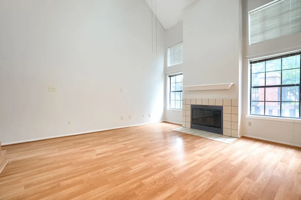 406 Santa Fe Trail Irving TX 75063