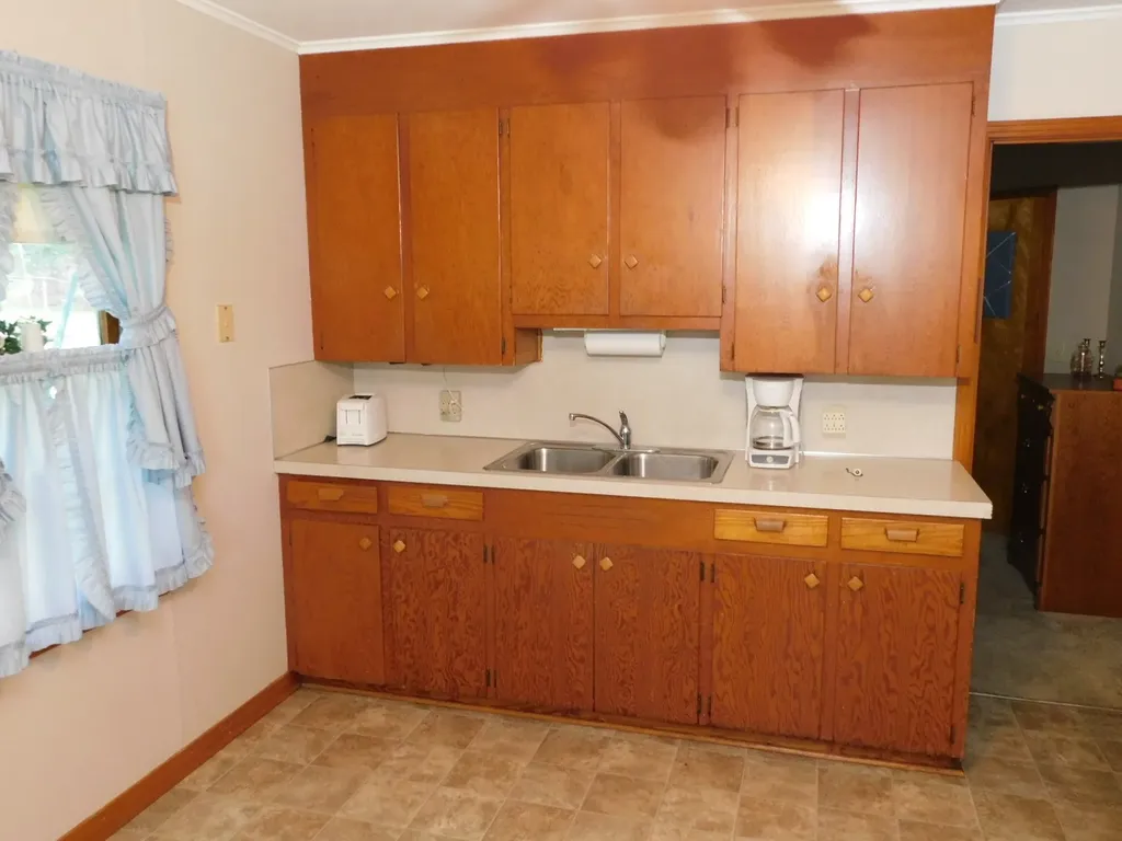 107 NE 5th Street Springhill LA 71075