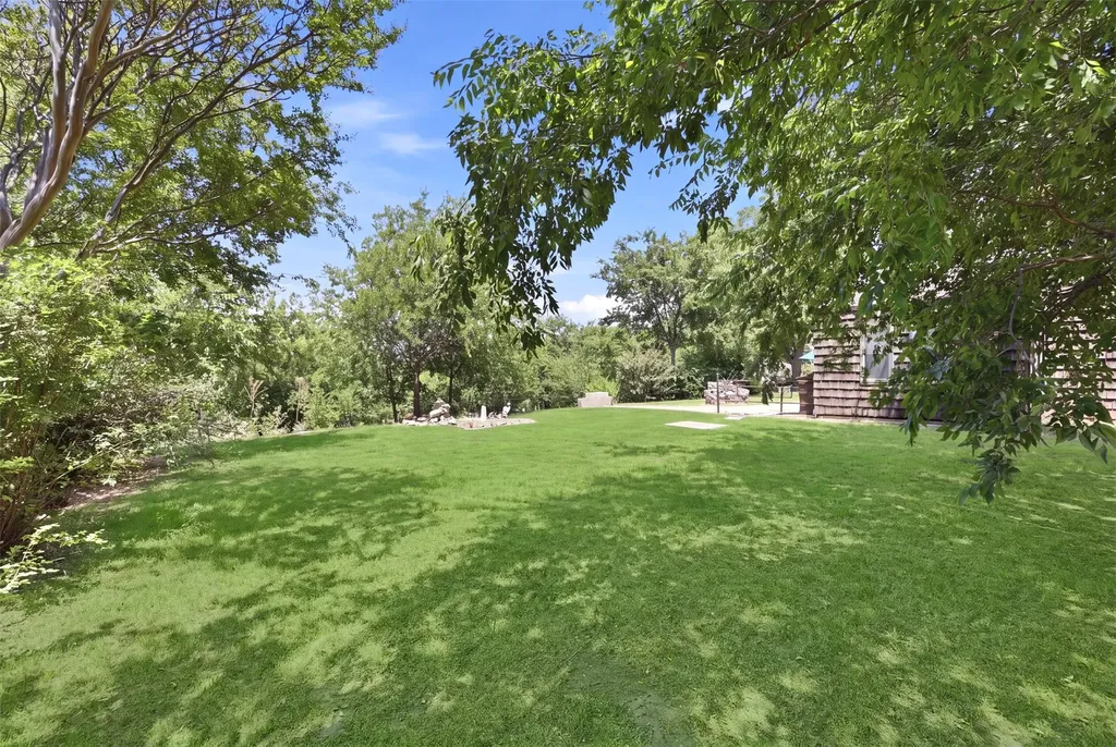 6039 Bear Creek Drive E Fort Worth TX 76126