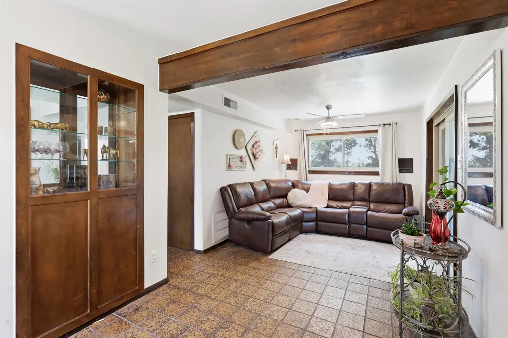 6039 Bear Creek Drive E Fort Worth TX 76126