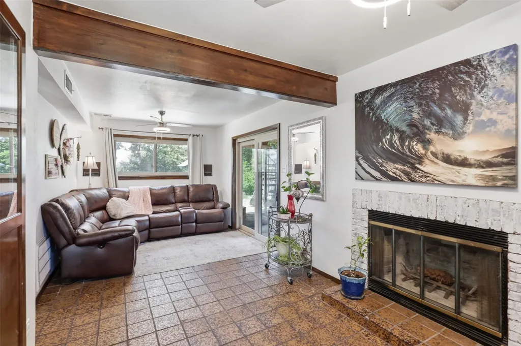 6039 Bear Creek Drive E Fort Worth TX 76126