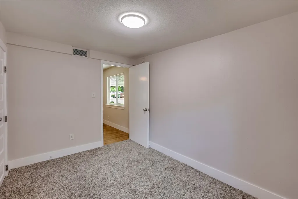 2804 Dogwood Park Drive Richland Hills TX 76118
