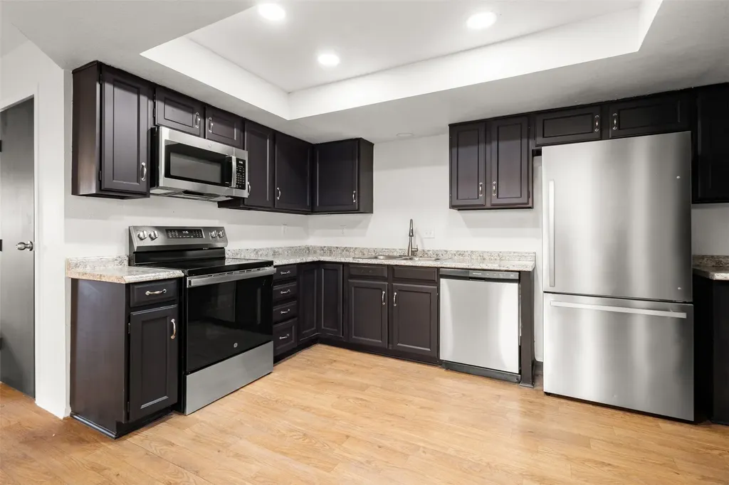 2806 Spring Valley Drive Bedford TX 76021