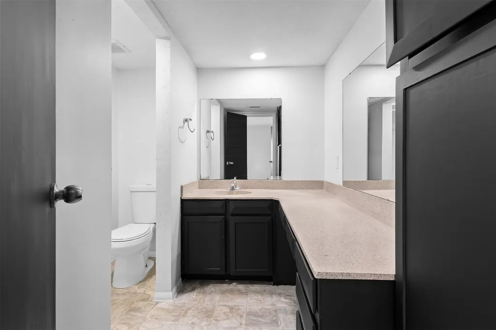 2806 Spring Valley Drive Bedford TX 76021