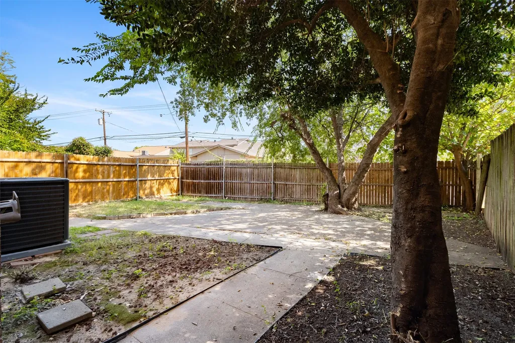 2806 Spring Valley Drive Bedford TX 76021