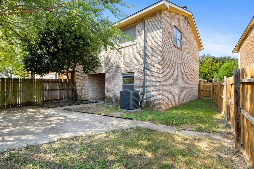 2806 Spring Valley Drive Bedford TX 76021