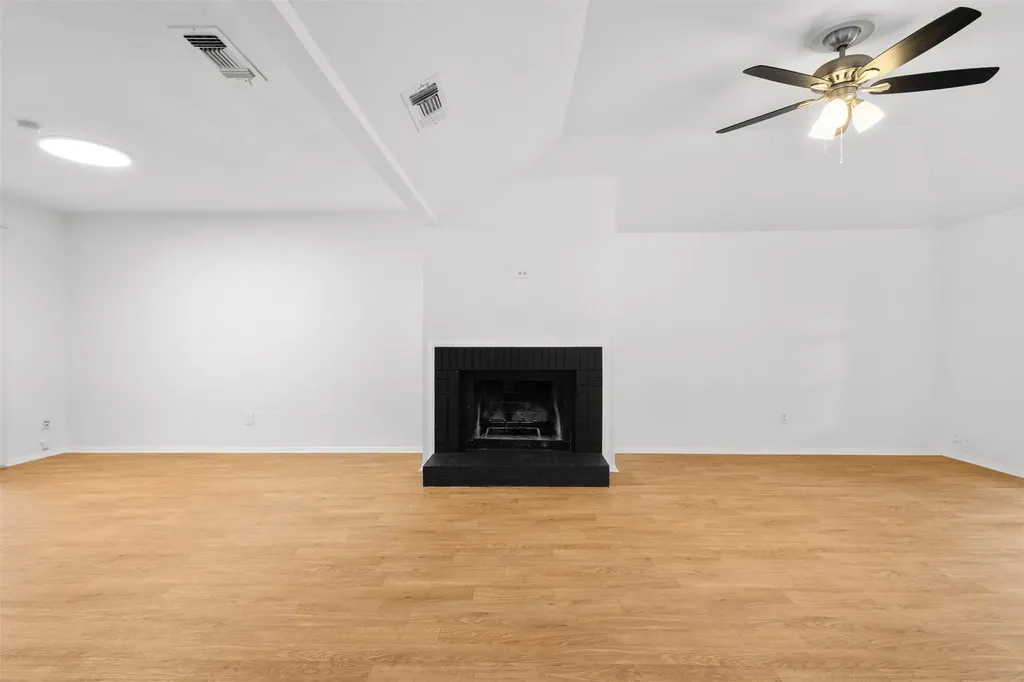 2806 Spring Valley Drive Bedford TX 76021