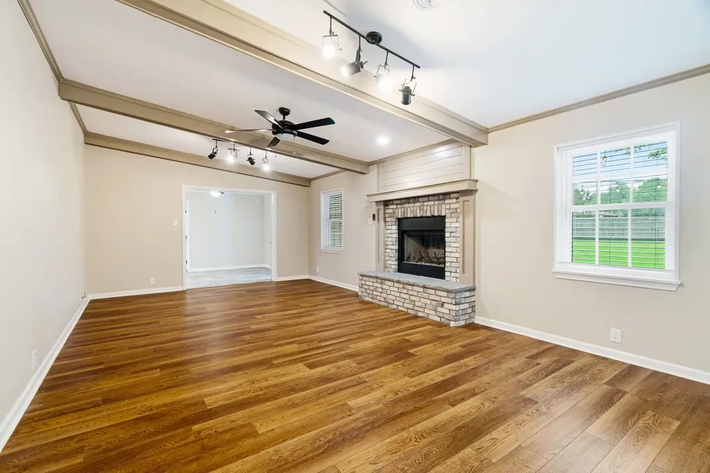 2705 Hubbard Street Paris TX 75460