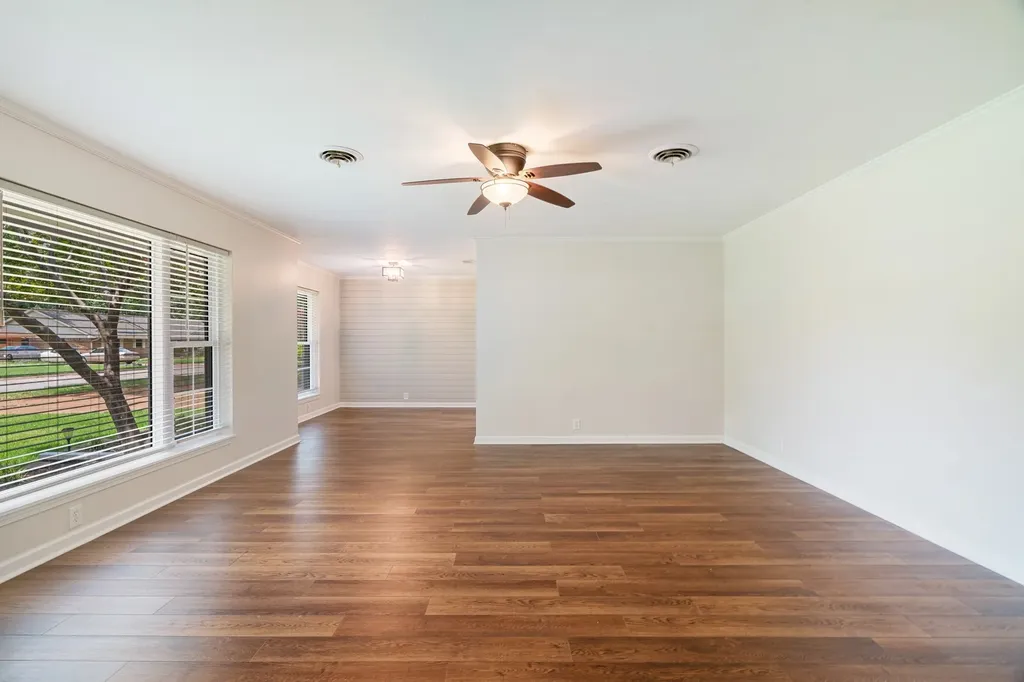 2705 Hubbard Street Paris TX 75460