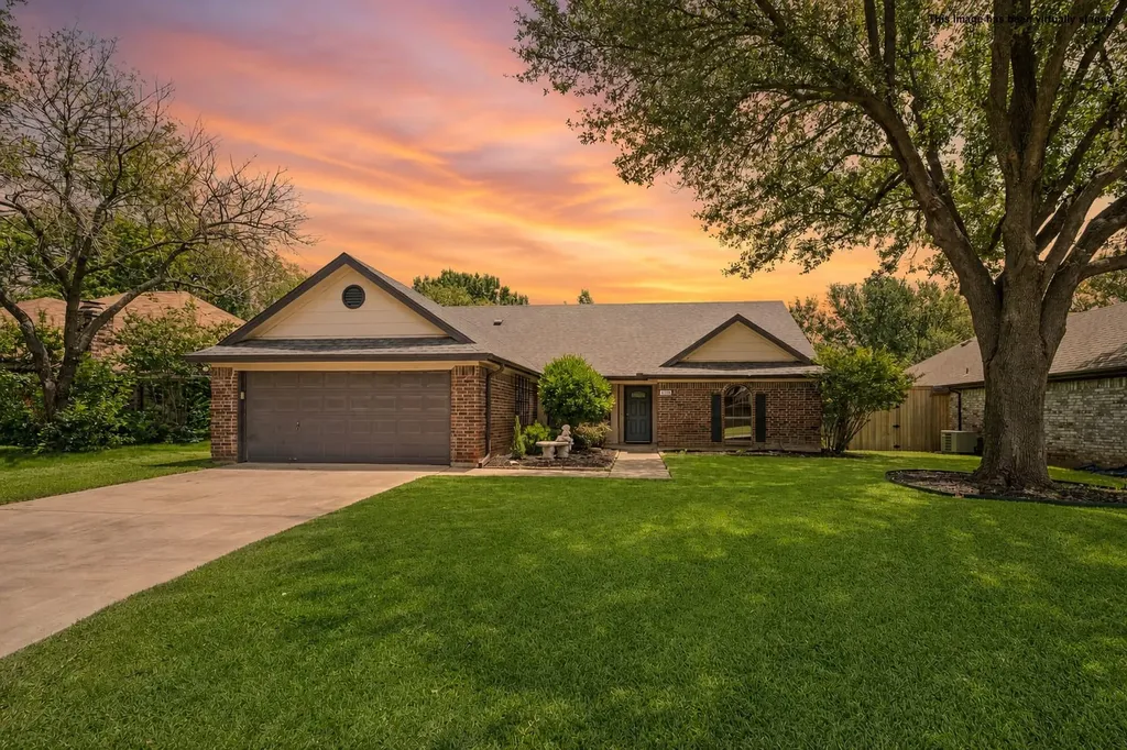 7420 Meadowview Terrace North Richland Hills TX 76182