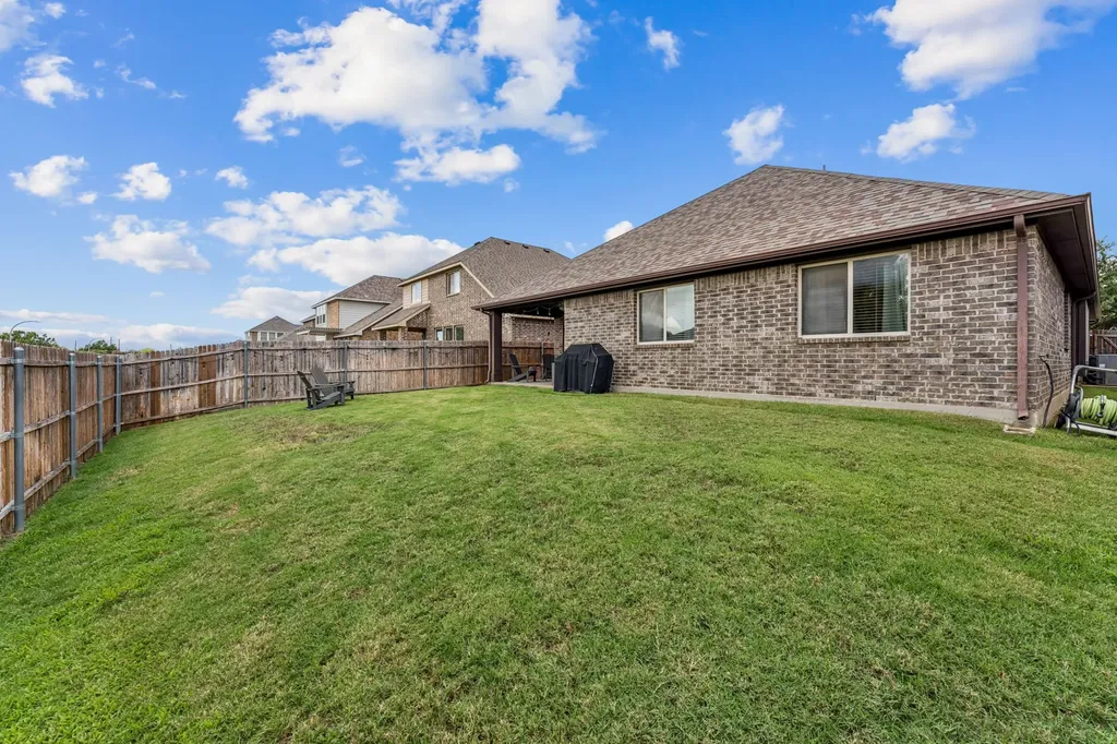 609 Fox View Drive Fort Worth TX 76131