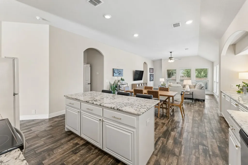 609 Fox View Drive Fort Worth TX 76131