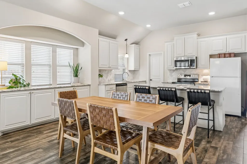 609 Fox View Drive Fort Worth TX 76131