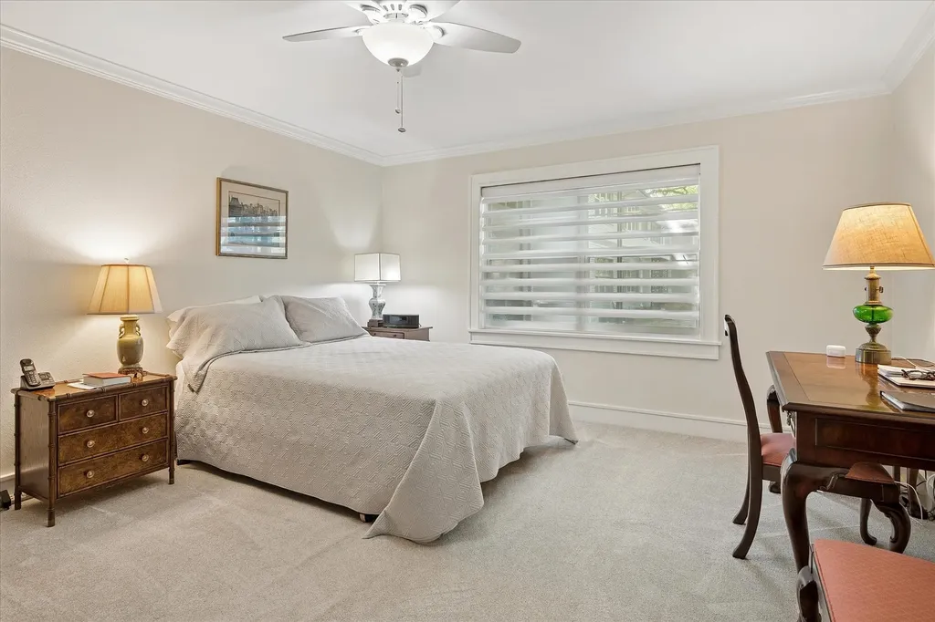 6238 Bandera Avenue Dallas TX 75225
