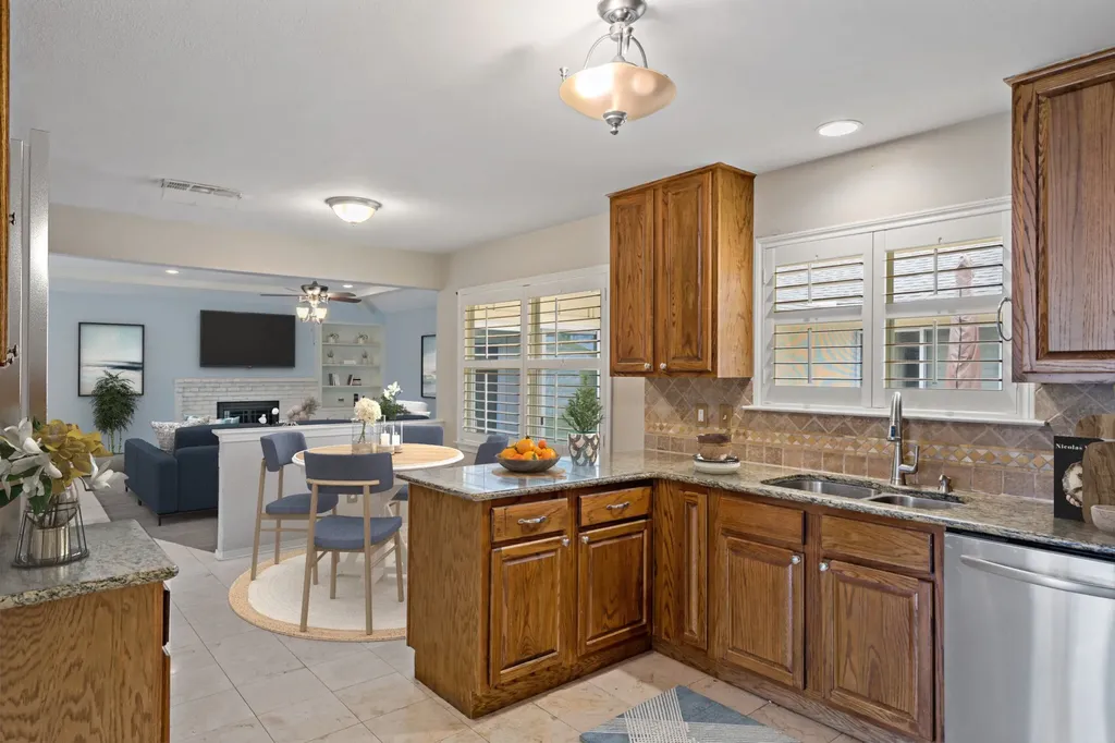 10141 Fieldfare Court Dallas TX 75229