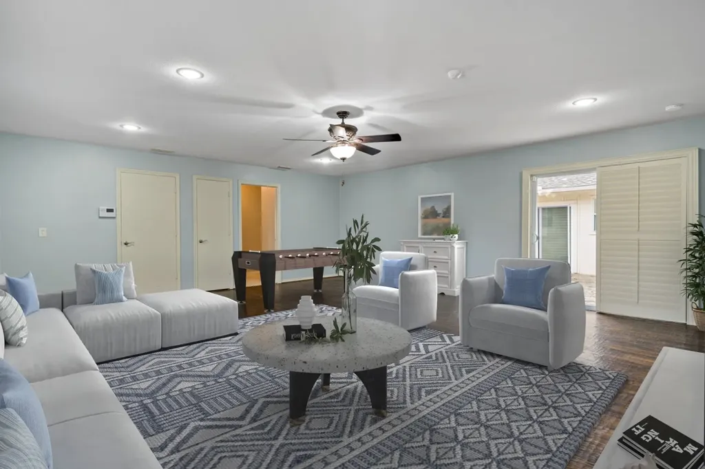10141 Fieldfare Court Dallas TX 75229