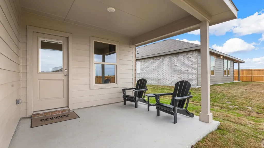 541 Sterling Thicket Lane Denton TX 76259