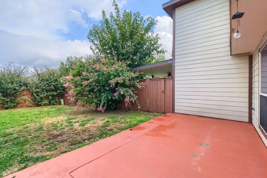 5210 Mountain Spring Trail Fort Worth TX 76123