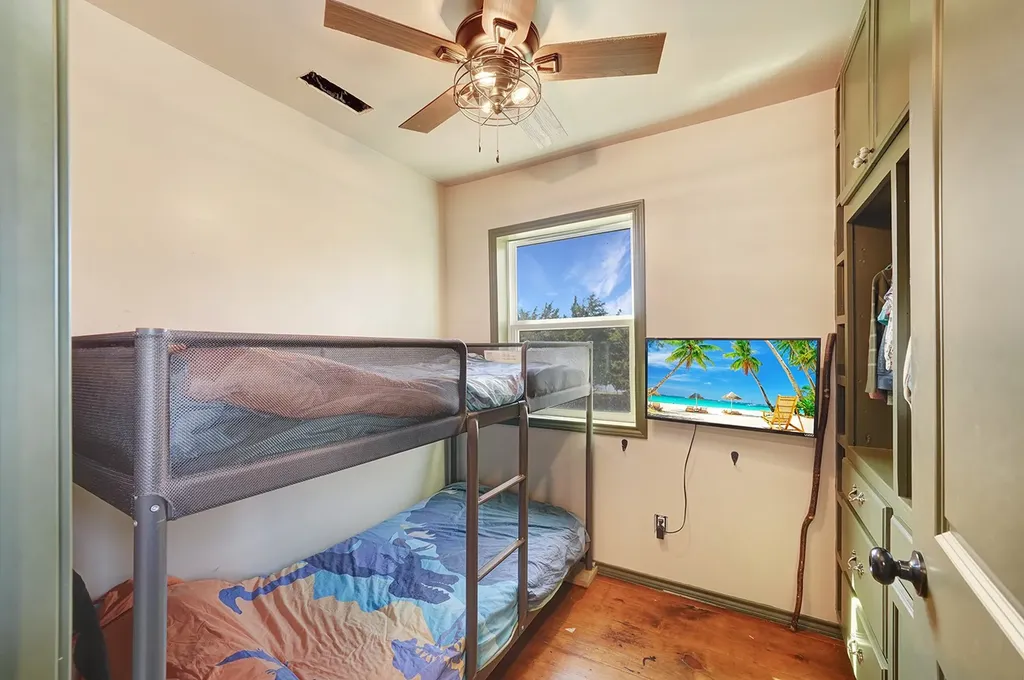1696 County Road 222 Gainesville TX 76240