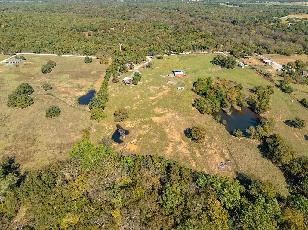 1696 County Road 222 Gainesville TX 76240