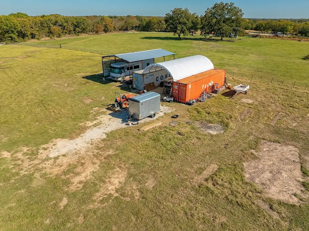 1696 County Road 222 Gainesville TX 76240