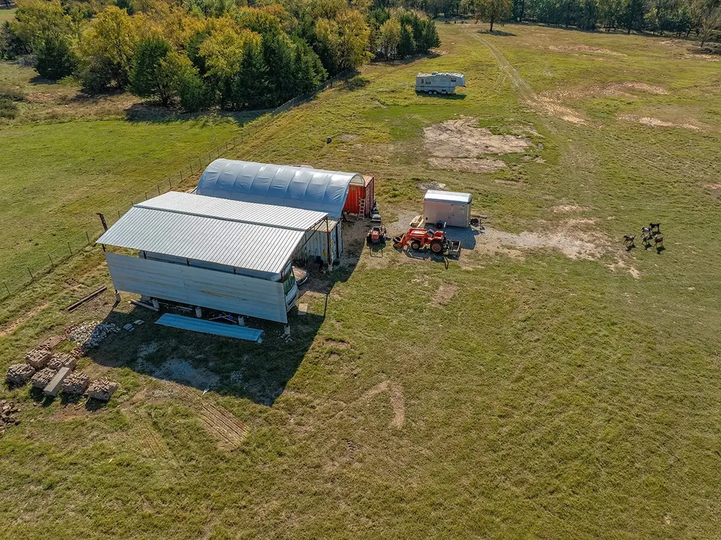 1696 County Road 222 Gainesville TX 76240
